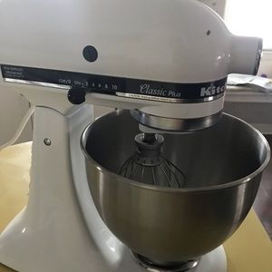 Kitchen Aid Tilt Head Mixer